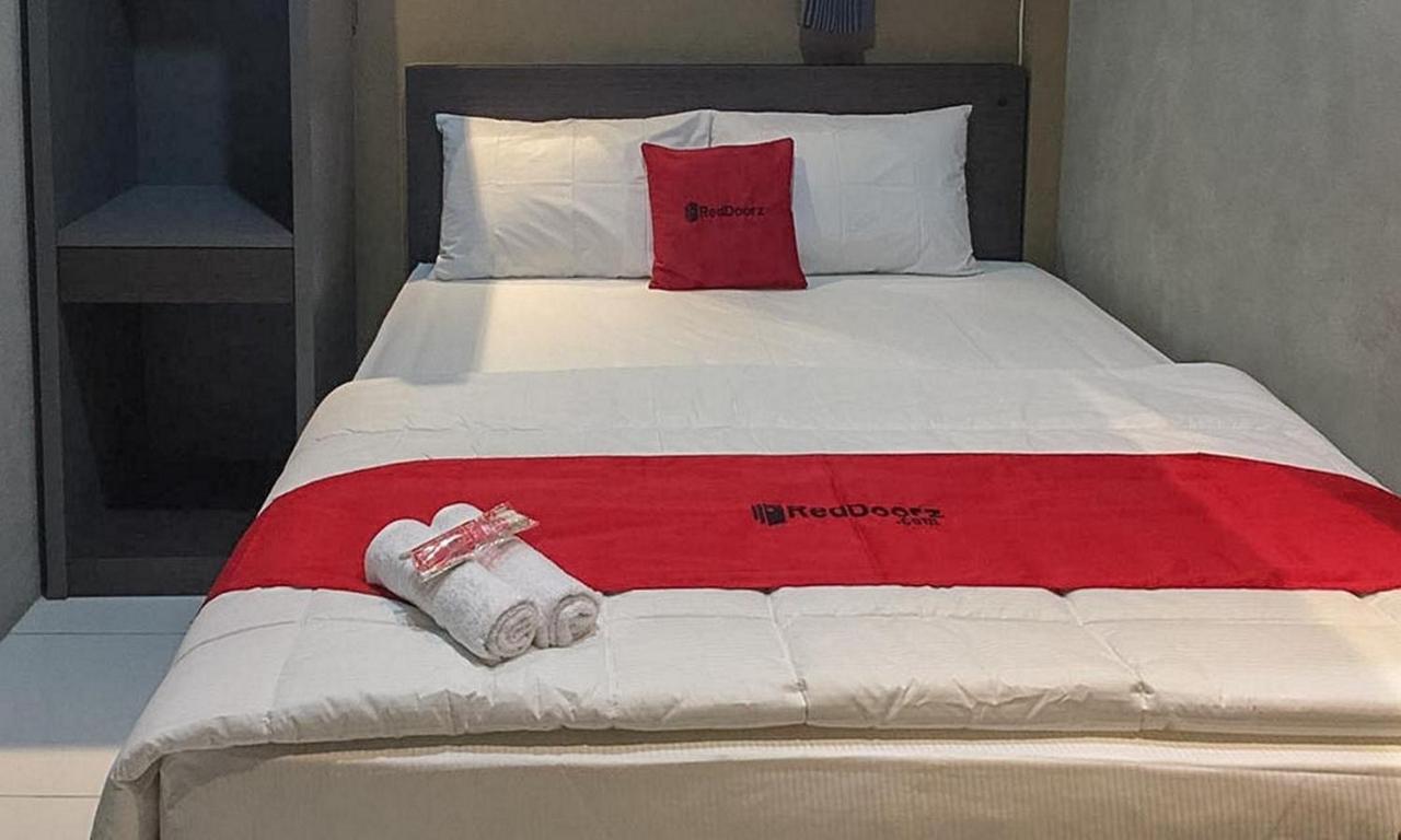 Hotel Reddoorz Near Wisata Paribendo Lawang Exteriér fotografie