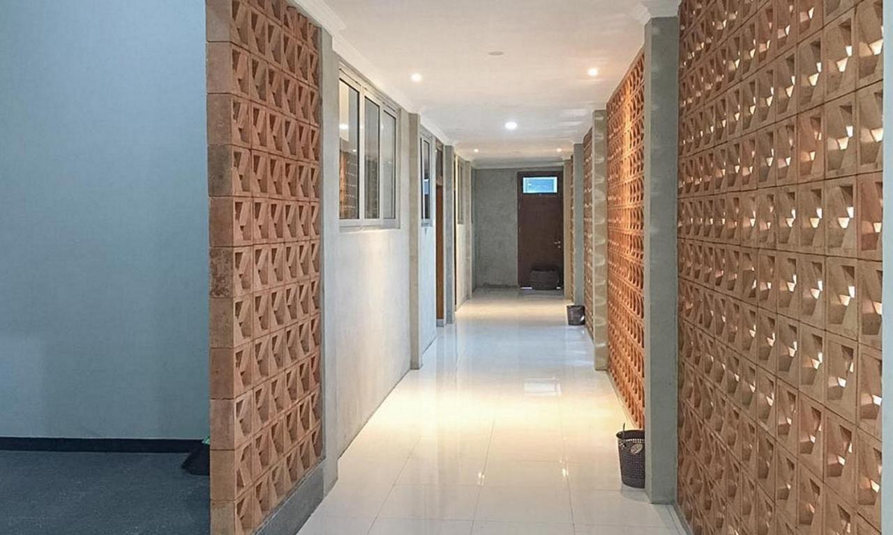 Hotel Reddoorz Near Wisata Paribendo Lawang Exteriér fotografie