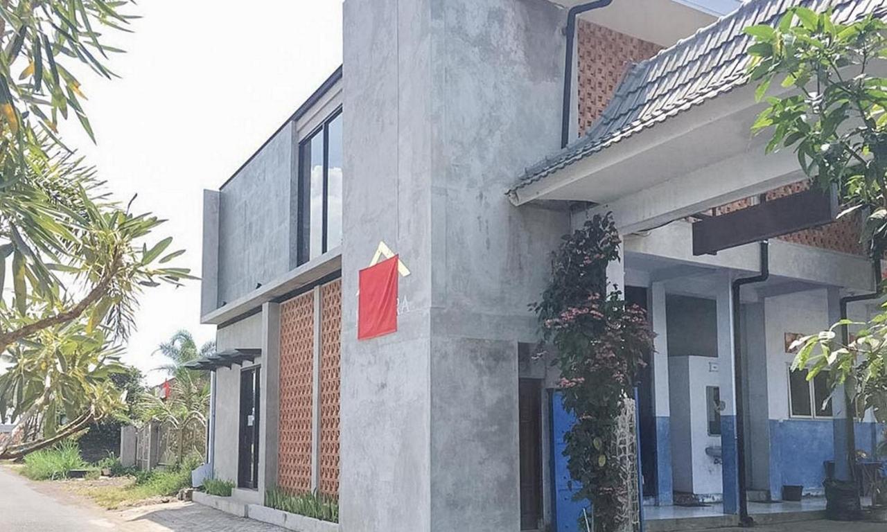 Hotel Reddoorz Near Wisata Paribendo Lawang Exteriér fotografie
